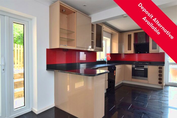 3 Bedroom Detached House To Rent In Glen Park Crescent, Kingscourt, Stroud, Gloucestershire, GL5