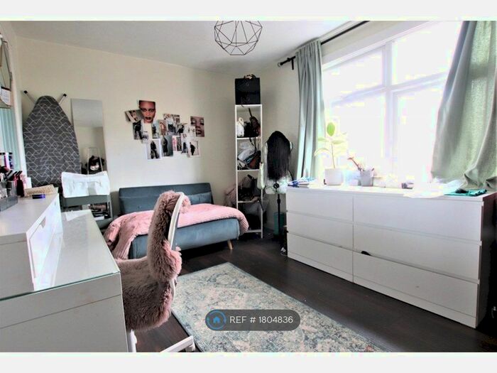 3 Bedroom Terraced House To Rent In Gloucester Road, Croydon, CR0
