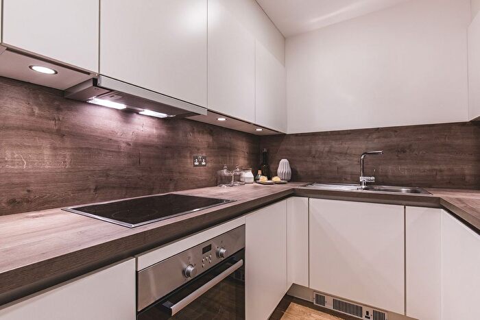 1 Bedroom Flat To Rent In Grove Road, London, N11