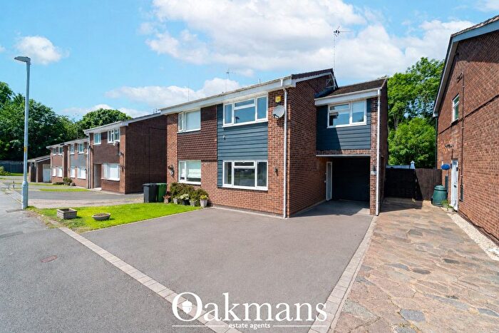 4 Bedroom Semi-detached House For Sale In Donnington Close, Redditch, Worcestershire, B98