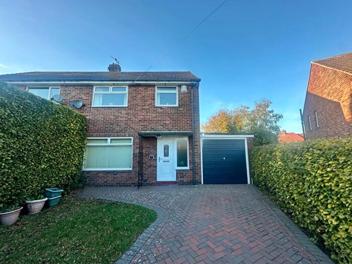 3 Bedroom Semi-Detached House For Sale In Park Avenue, Prudhoe, NE42