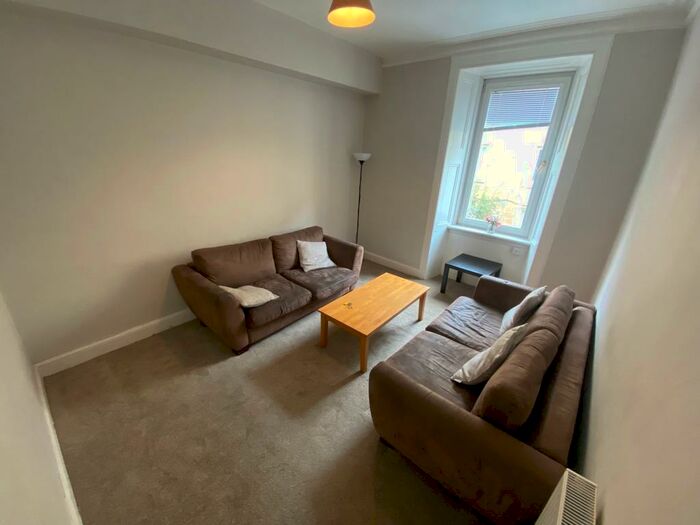 4 Bedroom Flat To Rent In Fowler Terrace, Polwarth, Edinburgh, EH11