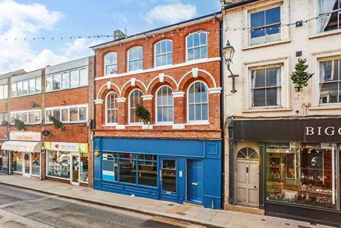 2 Bedroom Apartment To Rent In Duke Street, Henley On Thames, RG9