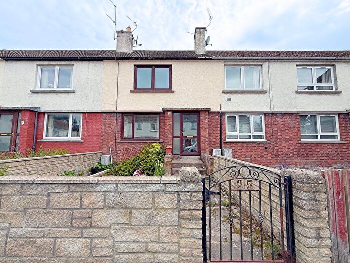 2 Bedroom Terraced House For Sale In Kingsway, Forres, IV36