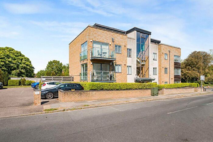 2 Bedroom Flat For Sale In Chislehurst Road, Sidcup, DA14