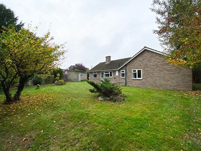 3 Bedroom Detached Bungalow For Sale In Shelford Park Avenue, Great Shelford, Cambridge, CB22