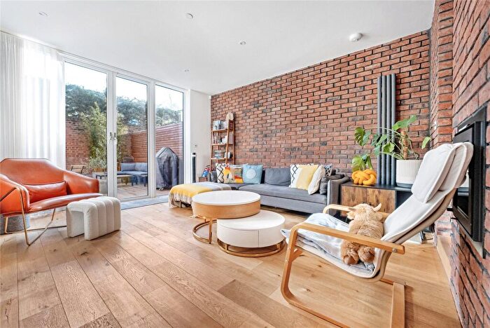 3 Bedroom Terraced House For Sale In James Lane, Leyton, London, E10