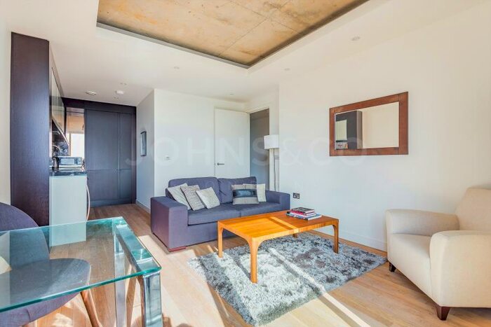 2 Bedroom Apartment To Rent In Park Vista Tower, Wapping Lane, Wapping, London, E1W