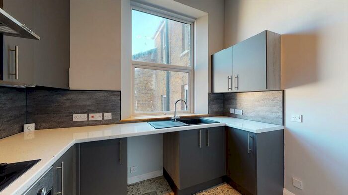 2 Bedroom Flat To Rent In Edgar Road, Cliftonville, Margate, CT9