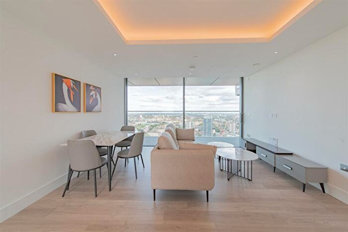 2 Bedroom Apartment To Rent In Bollinder Place, London, EC1V