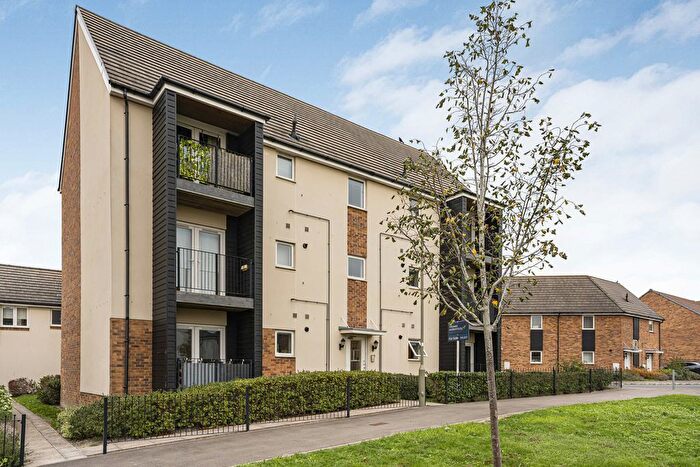 1 Bedroom Flat For Sale In Jackdaw Road, Didcot, OX11