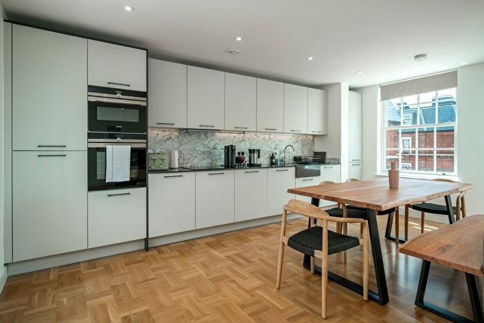 3 Bedroom Flat For Sale In Samuel Lewis Trust Dwellings, Lisgar Terrace, London, W14
