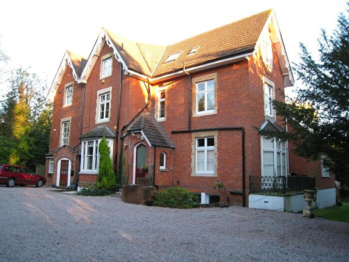 1 Bedroom Apartment To Rent In Alders Road, Reigate, RH2