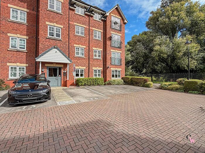 2 Bedroom Flat For Sale In Drillfield Road, Northwich, CW9