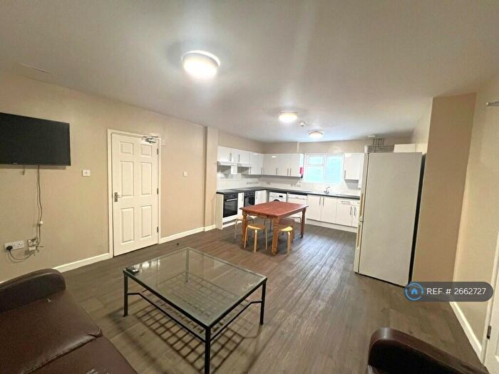 7 Bedroom Flat To Rent In Classic House, Bristol, BS1