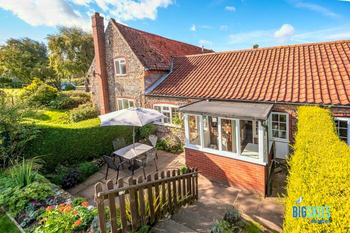 2 Bedroom Cottage For Sale In The Old Dairy, The Street, Kelling, NR25