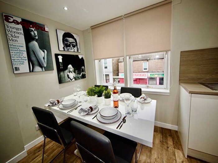 3 Bedroom Flat To Rent In High Street, Lochee, Dundee, DD2