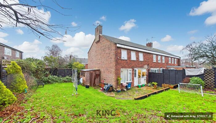 3 Bedroom End Of Terrace House For Sale In Lark Rise, Hatfield, AL10