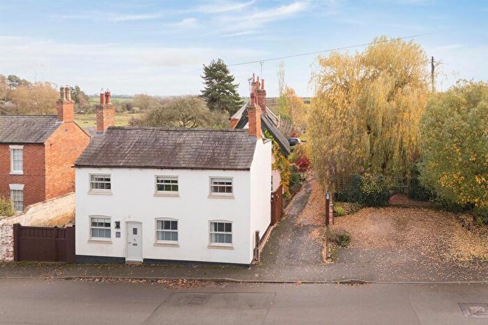 3 Bedroom Detached House For Sale In High Street, Welford, Northampton, NN6