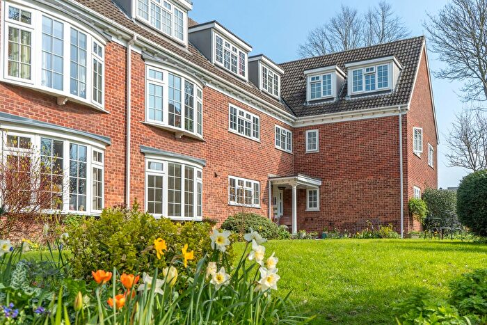 2 Bedroom Flat For Sale In Alma Terrace, York, YO10