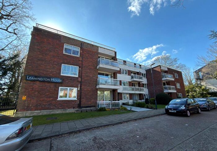 1 Bedroom Flat For Sale In Flat Leamington House, Stonegrove, Edgware, Middlesex, HA8