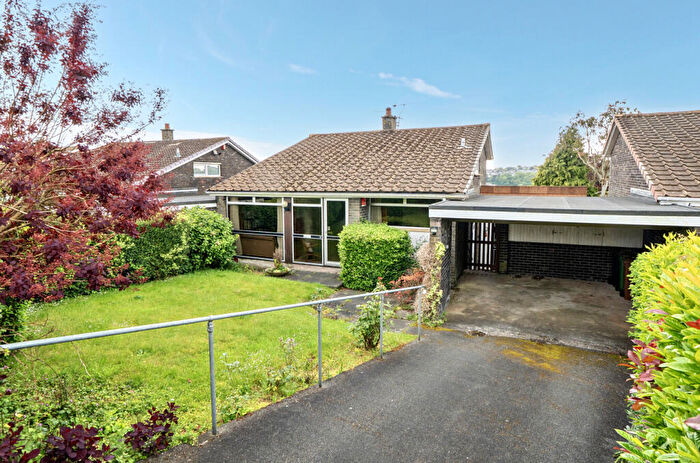 4 Bedroom Link Detached House For Sale In Langmead Road, Plymouth, Devon, PL6