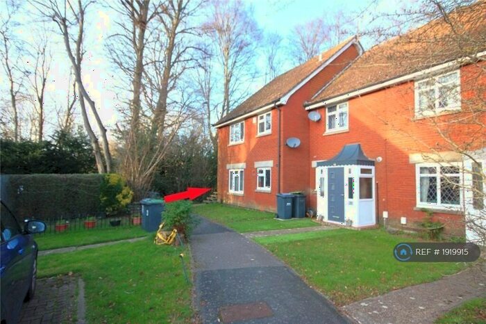 1 Bedroom Flat To Rent In Venice Close, Waterlooville, PO7
