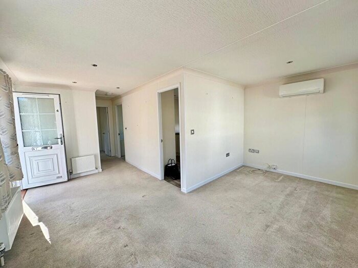 2 Bedroom Mobile Home For Sale In The Cedars, Woodbine Close, EN9