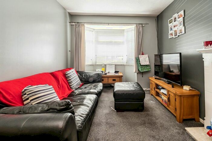 2 Bedroom Flat For Sale In Durham Court, Durham Street, Hull, HU8