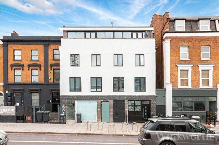 2 Bedroom Apartment For Sale In New Cross Road, London, SE14