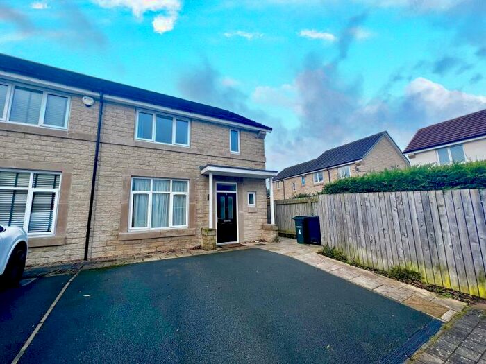3 Bedroom Semi-Detached House To Rent In Dale Croft Walk, Ilkley, LS29