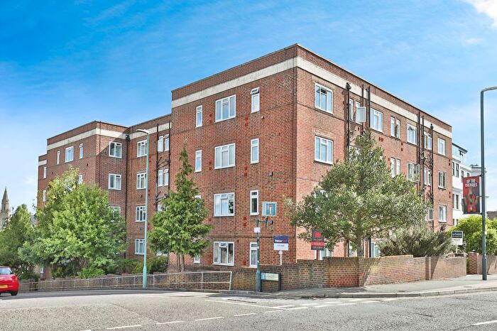 1 Bedroom Flat For Sale In Terrace Road, Bournemouth, Dorset, BH2