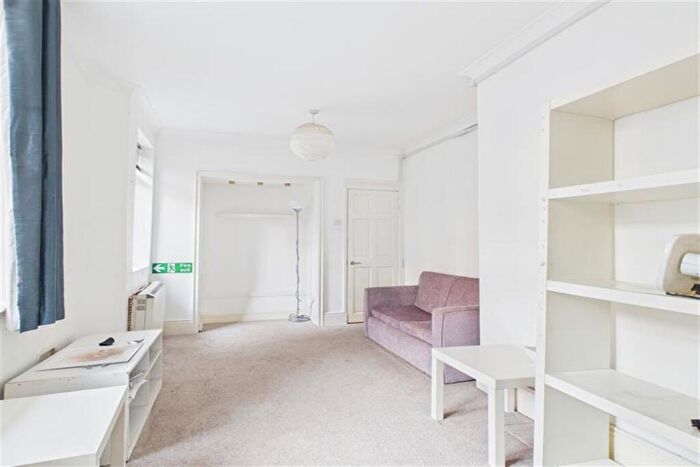 1 Bedroom Flat To Rent In Eskdale Terrace, Newcastle Upon Tyne, NE2