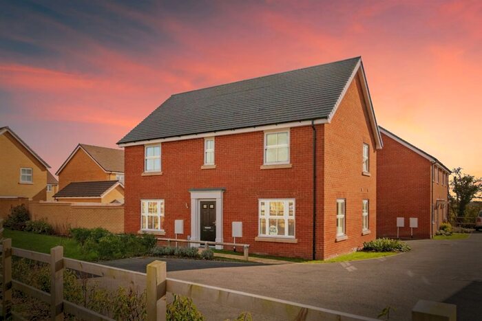 4 Bedroom Detached House For Sale In Grafton Drive, Highfields Caldecote, Cambridge, CB23