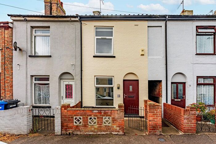 3 Bedroom Terraced House For Sale In Arnold Street, Lowestoft, NR32