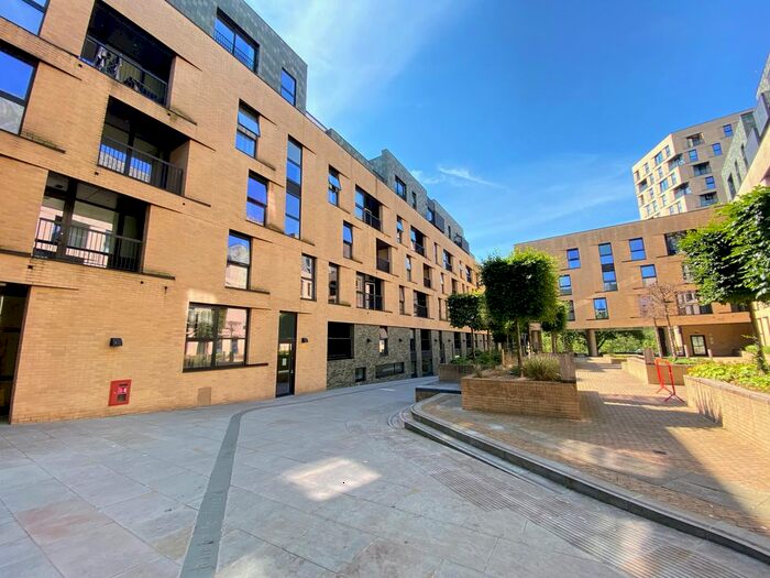 1 Bedroom Flat To Rent In Burgess Springs, Chelmsford, CM1