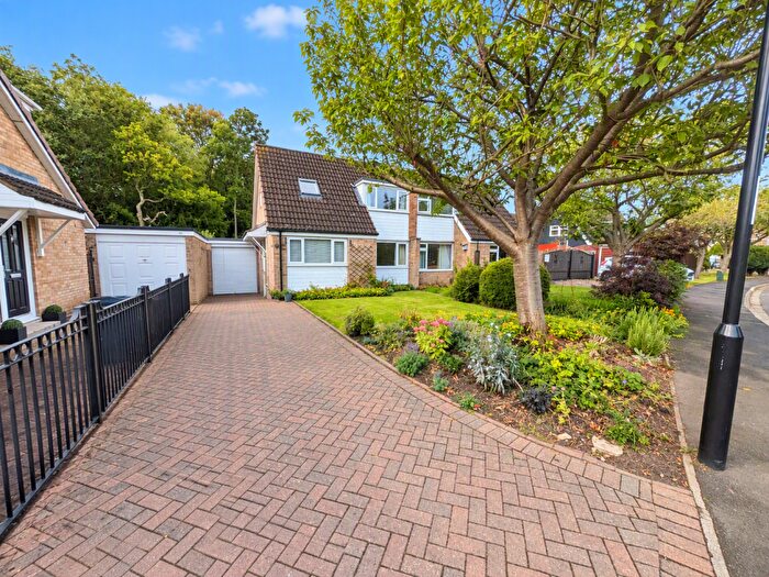 3 Bedroom Semi-Detached House To Rent In Larchwood, Harraton, Washington, Sunderland, NE38