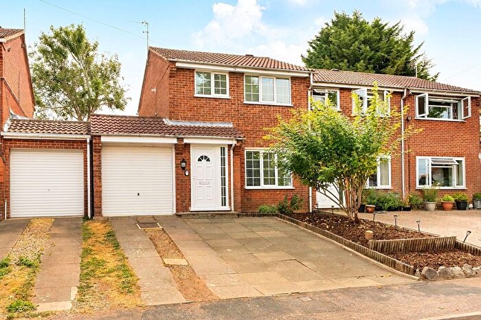 3 Bedroom Semi-Detached House For Sale In Edward Road, Fleckney, LE8