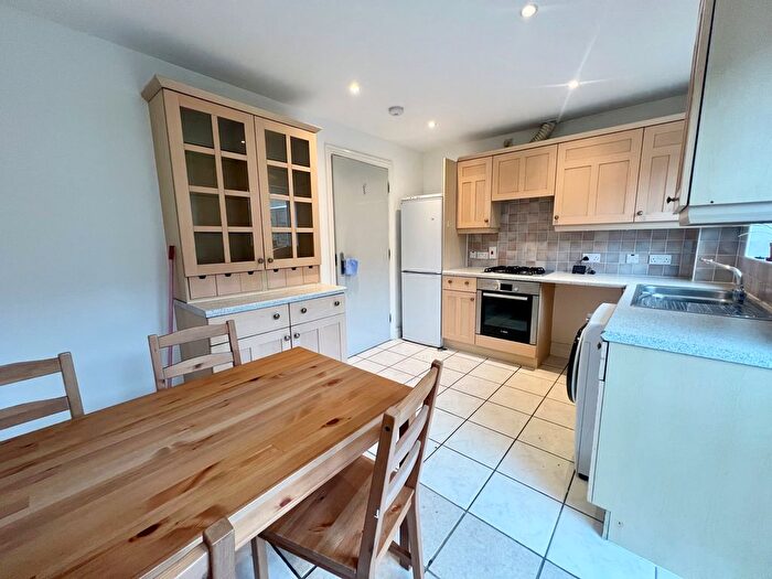 4 Bedroom Terraced House To Rent In Tollington Way, London, N7