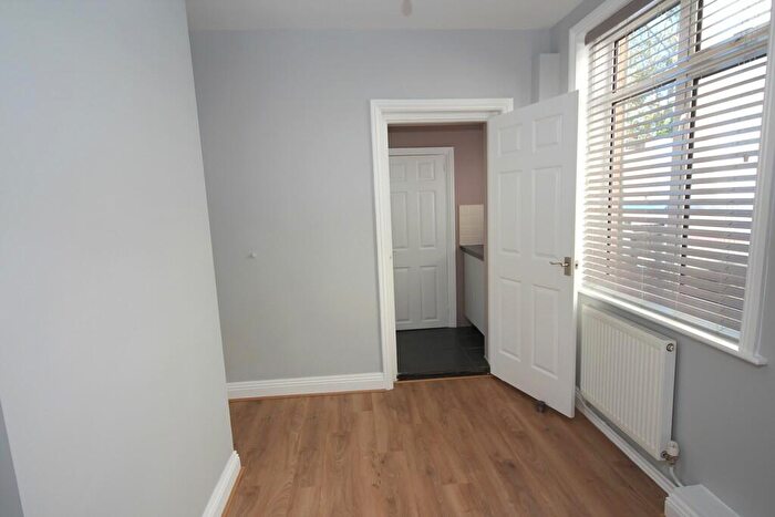 1 Bedroom Flat To Rent In Acland Road, Bournemouth, BH9