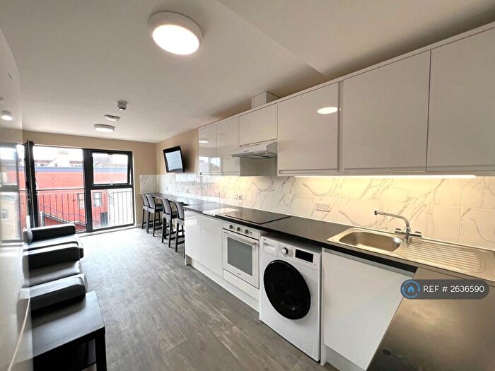 4 Bedroom Flat To Rent In Hepburn Road, Bristol, BS2
