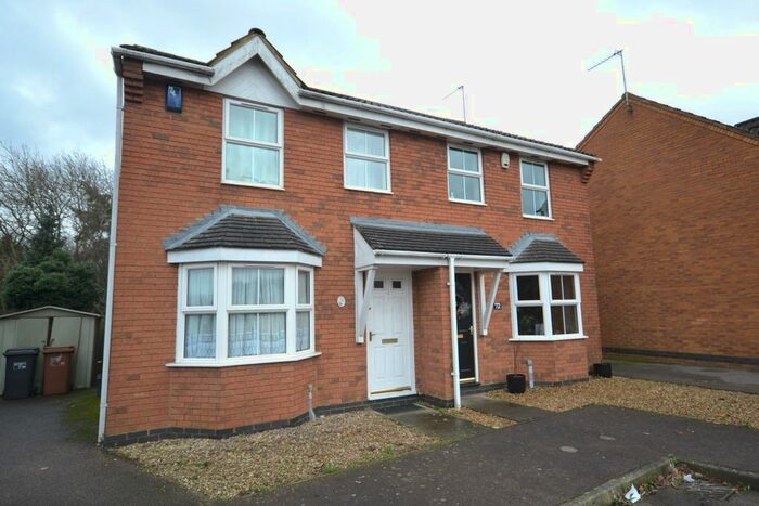 3 Bedroom Semi-Detached House To Rent In Tewkesbury Close, Northampton, NN4