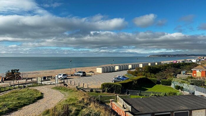 4 Bedroom Semi-Detached House To Rent In Cliff Close, Seaford, East Sussex, BN25