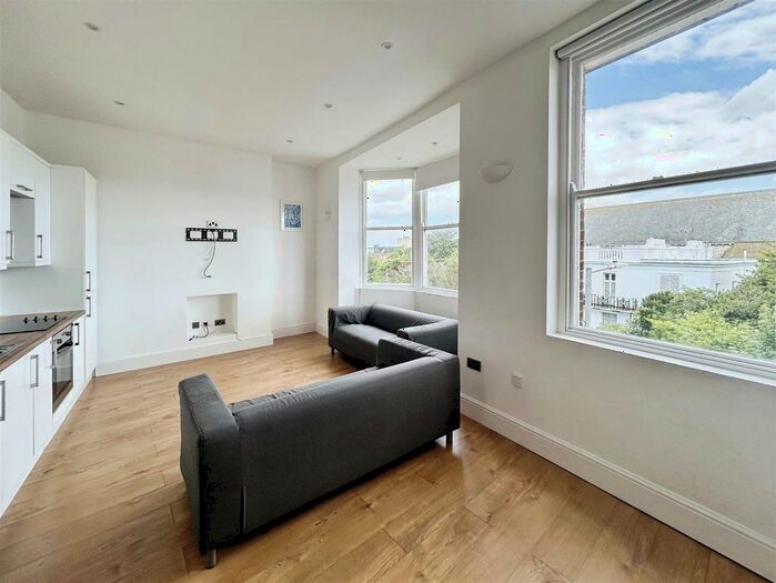 2 Bedroom Flat To Rent In Sea Street, Herne Bay, CT6
