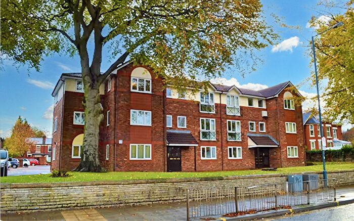 2 Bedroom Apartment For Sale In Oak Bank, Bury New Road, Manchester, M25