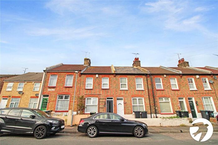 2 Bedroom Terraced House To Rent In Raphael Road, Gravesend, Kent, DA12