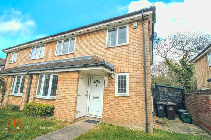 2 Bedroom End Of Terrace House To Rent In The Copse, Colchester, Essex, CO4