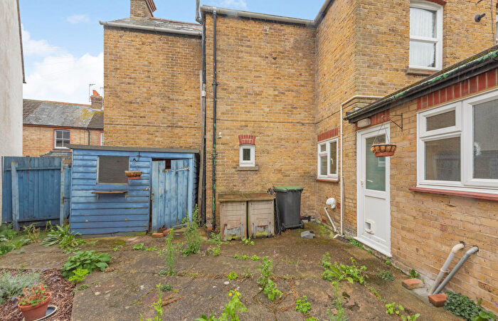 3 Bedroom Semi-Detached House For Sale In Kent Street, Whitstable, Kent, CT5