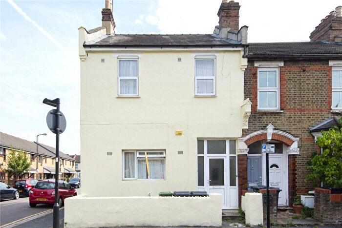 1 Bedroom Flat For Sale In Brighton Avenue, Walthamstow, London, E17