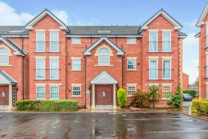 2 Bedroom Apartment To Rent In Canada Street, Heaviley, Stockport, Cheshire, SK2